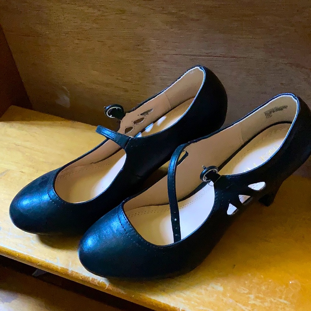 Woman’s Dress shoes